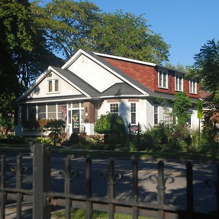 Talwood Manor B&B พอร์ทโคลบอร์น ภายนอก รูปภาพ